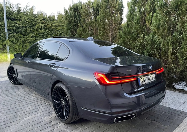 BMW Seria 7 cena 229000 przebieg: 49000, rok produkcji 2020 z Gdynia małe 121
